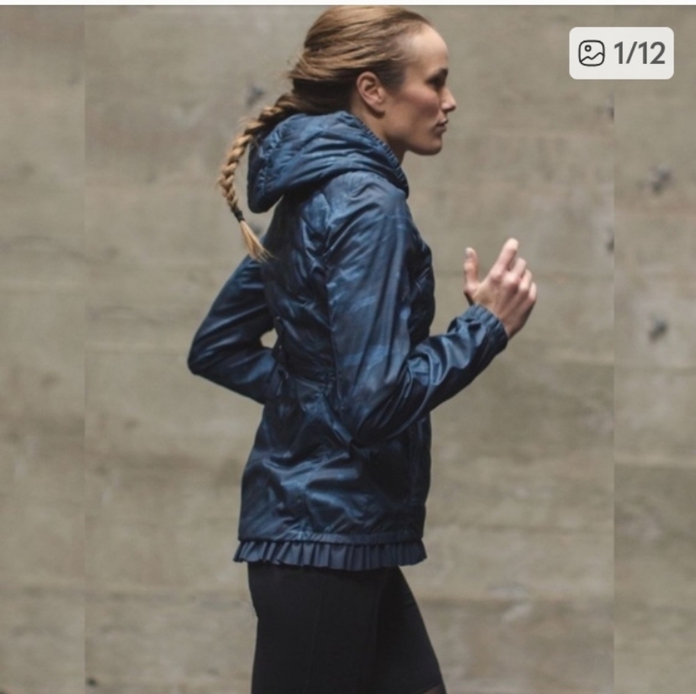 Lululemon Spring Fling Windbreaker Athletica Navy Camouflage Utility Jacket